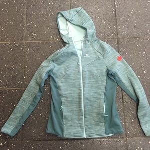 Décathlon jacket size M
